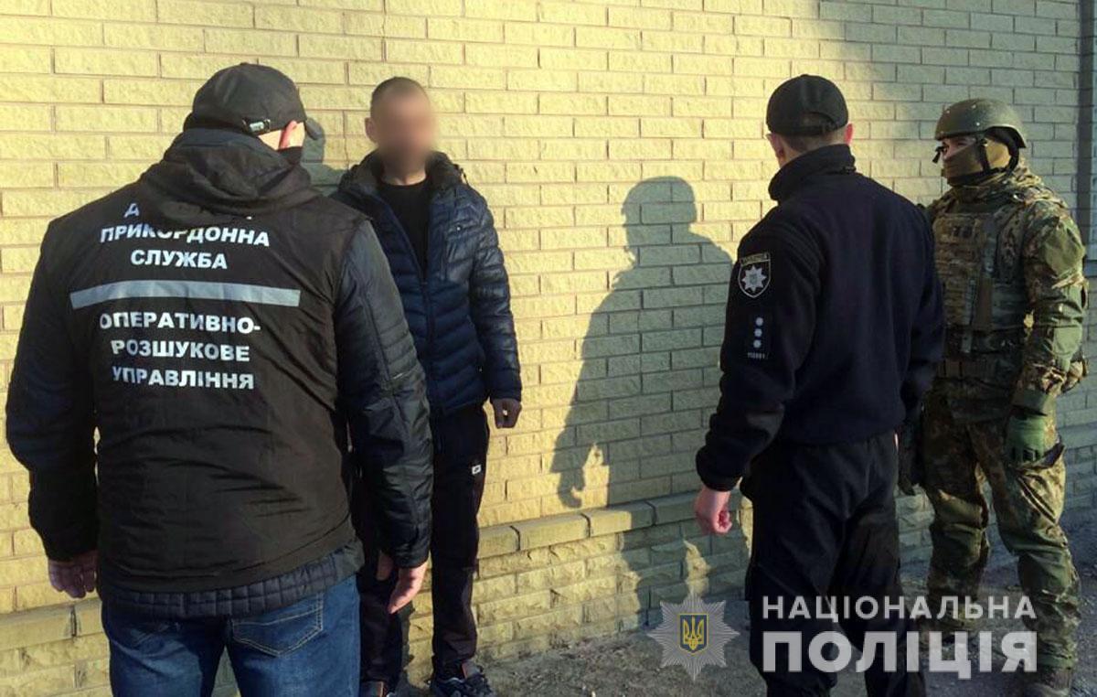 Поліцейські Дружківки спільно з прикордонниками затримали бойовика, який протягом п’яти  років переховувався в РФ