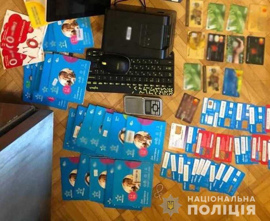 Правоохоронці завершили досудове розслідування за фактом збуту групою осіб  особливо небезпечних психотропних речовин на території Одеси