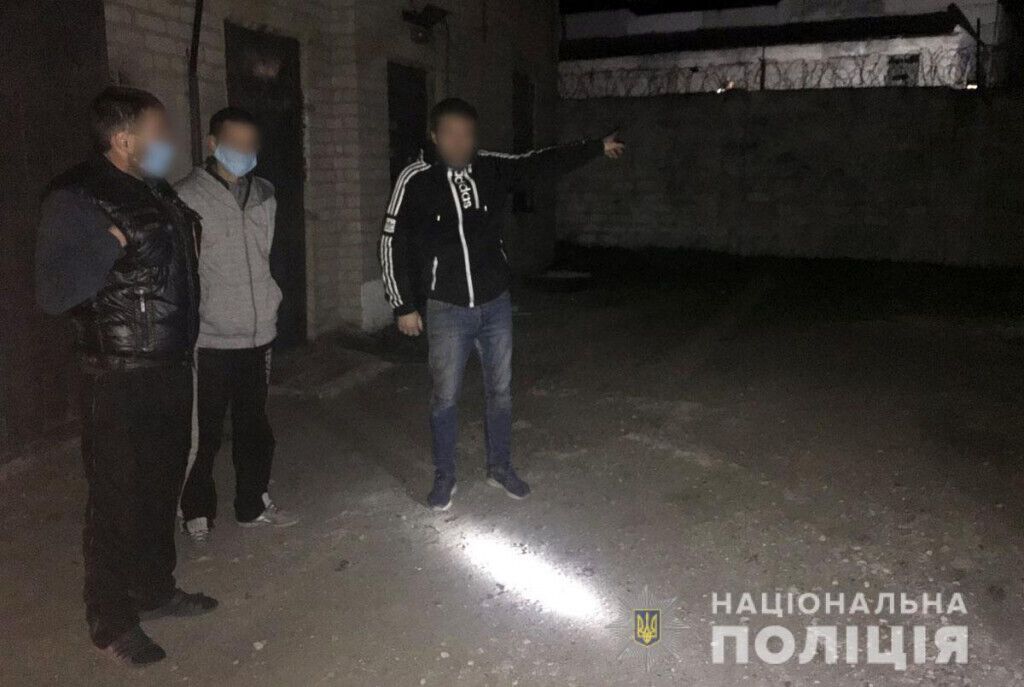 Селидівські поліцейські попередили спробу передачі наркотиків до виправного закладу