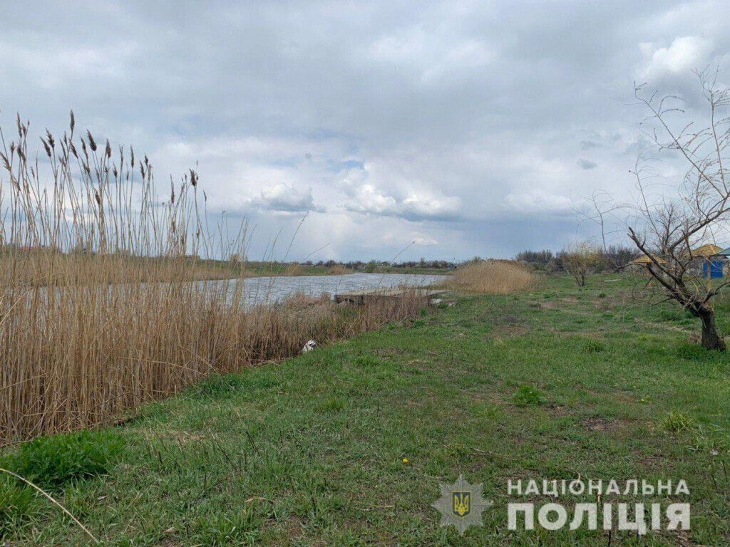 У Великій Новосілці поліцейські врятували життя жінці, яка застрягла в очереті