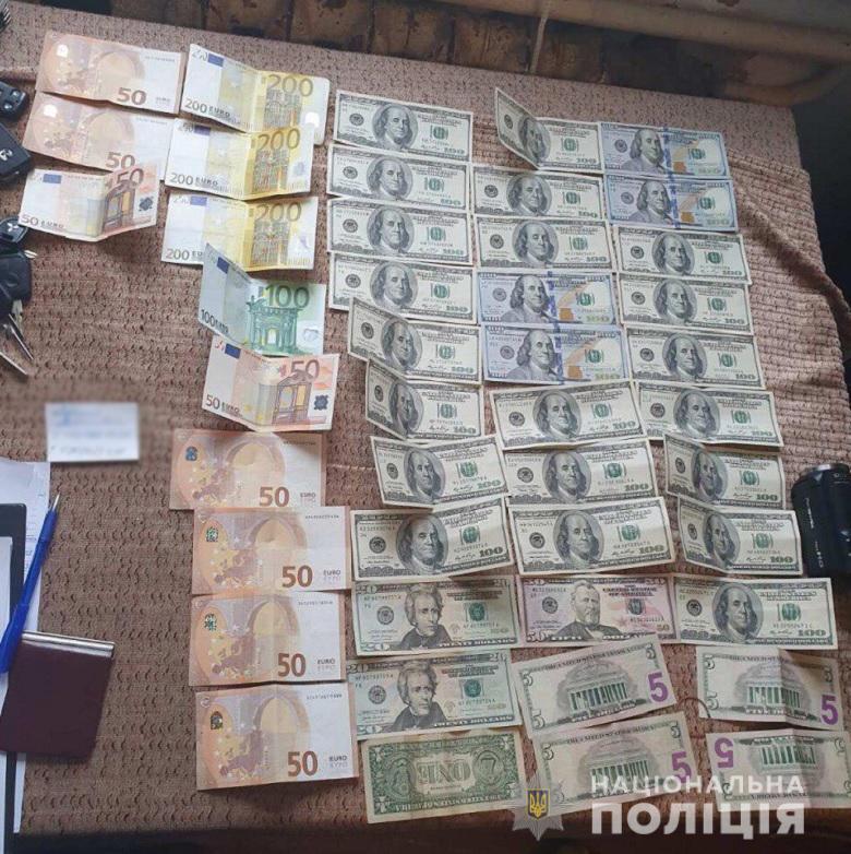 Слідчі поліції Києва скерували до суду обвинувальний акт відносно злочинної групи, яка шахрайським шляхом заволоділа понад мільйоном гривень киян