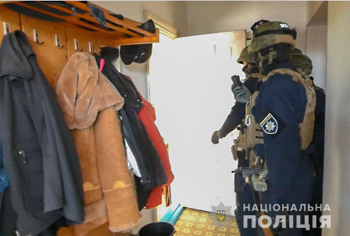 На Полтавщині поліція викрила групу осіб, які продавали людей для трудової експлуатації