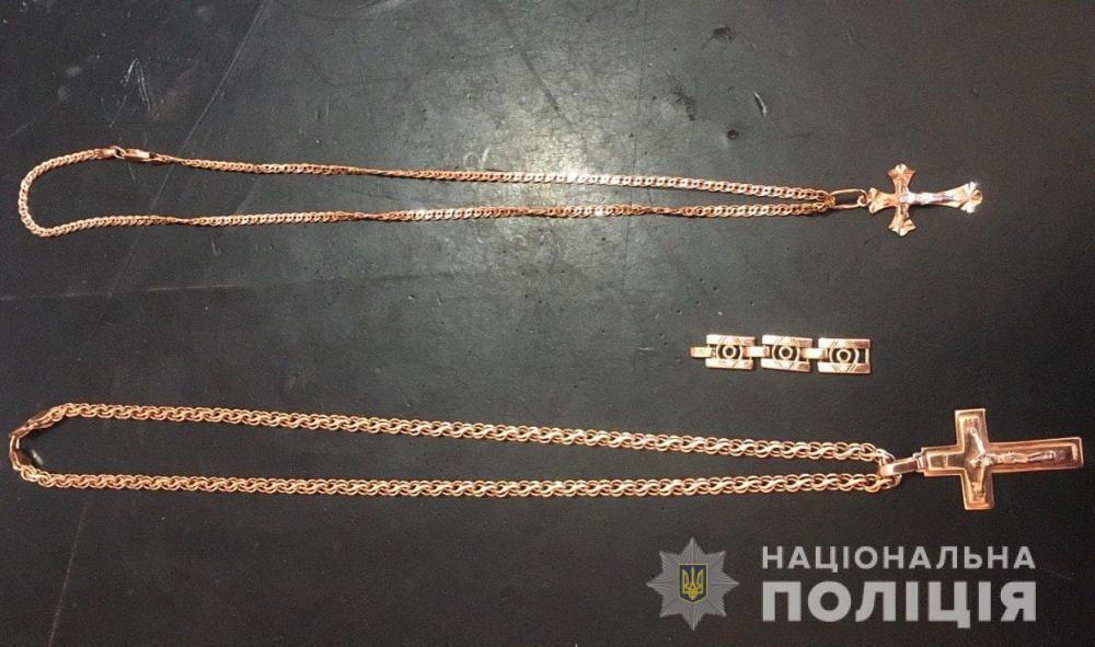 Правоохоронці затримали двох іноземців під час крадіжки в квартирі жителів Суворовського району