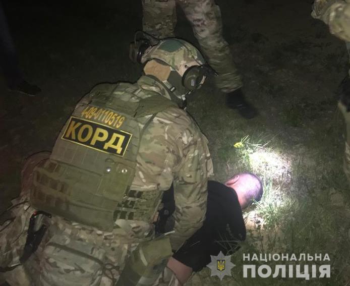 На Закарпатті поліція затримала чоловіка, який замовив вбивство знайомої