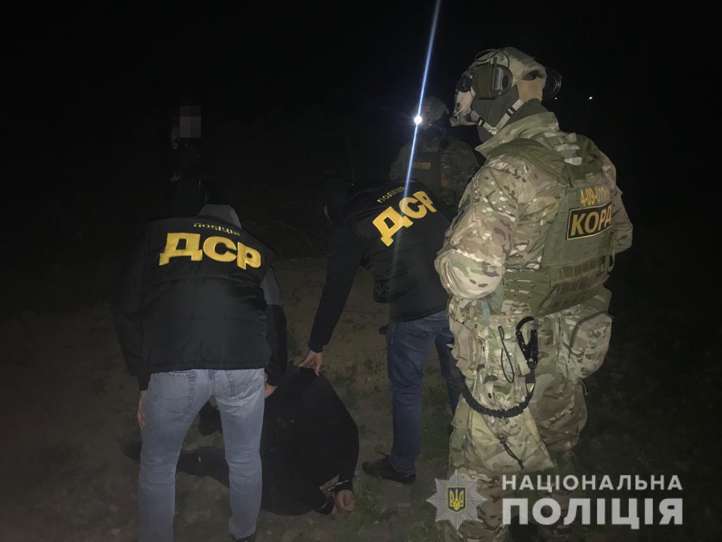 На Закарпатті поліція затримала чоловіка, який замовив вбивство знайомої