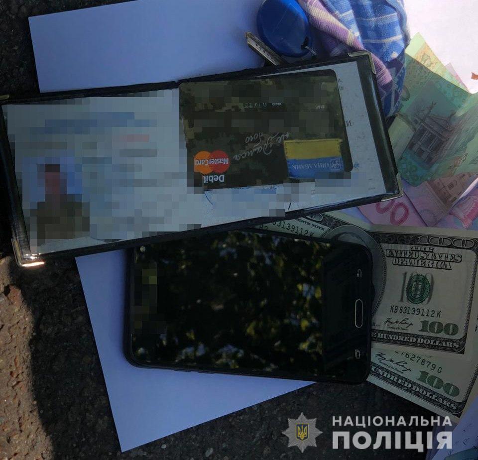 На Житомирщині на хабарі затримали військовослужбовця