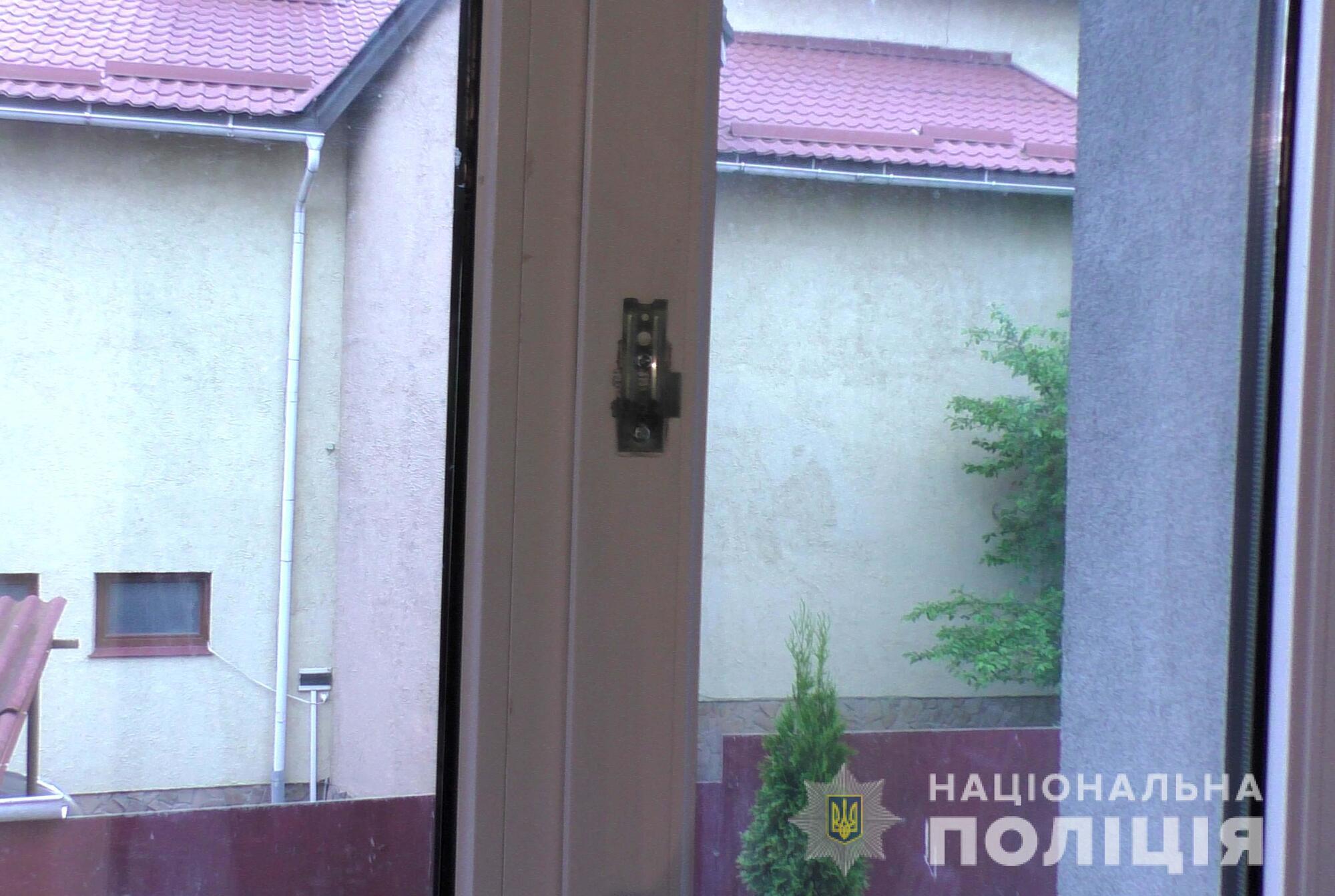 Правоохоронці Рівненщини викрили злочинну групу, яка під приводом реабілітації незаконно позбавляла волі жителів різних регіонів