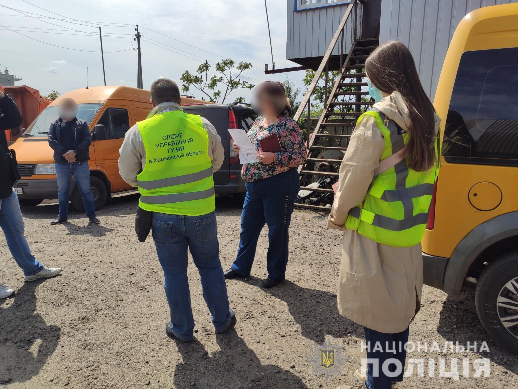 Двом фермерам, які вербували людей для трудової експлуатації на Харківщині, слідчі повідомили про підозру
