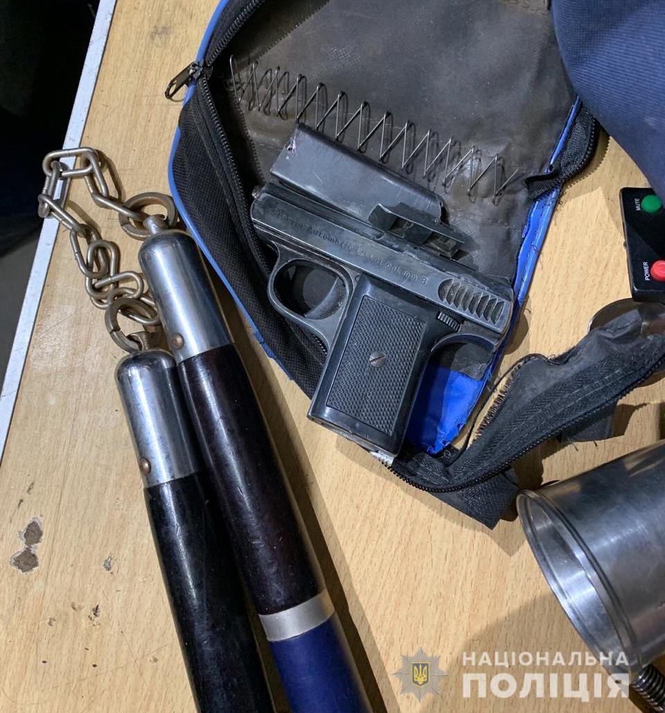 На Дніпропетровщині поліцейські припинили діяльність нарколабораторії з виготовлення метамфетаміну