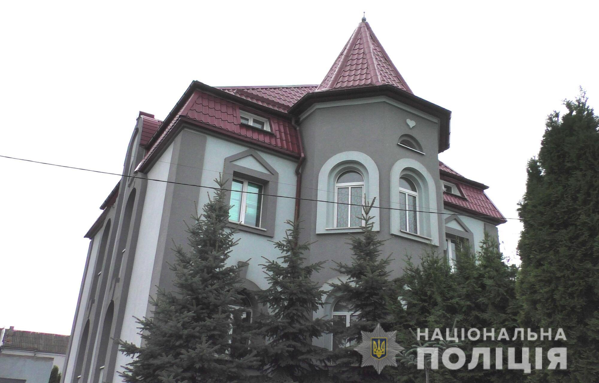 Правоохоронці Рівненщини викрили злочинну групу, яка під приводом реабілітації незаконно позбавляла волі жителів різних регіонів