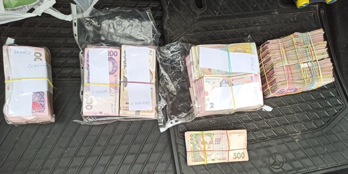 Директор приватного підприємства підозрюється у заволодінні понад 2,7 млн грн бюджетних коштів на ремонті доріг на Рівненщині