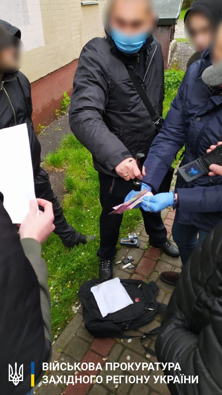 Службовця оборонного підприємства викрито на привласненні приладів, які містять  радіоактивні речовини