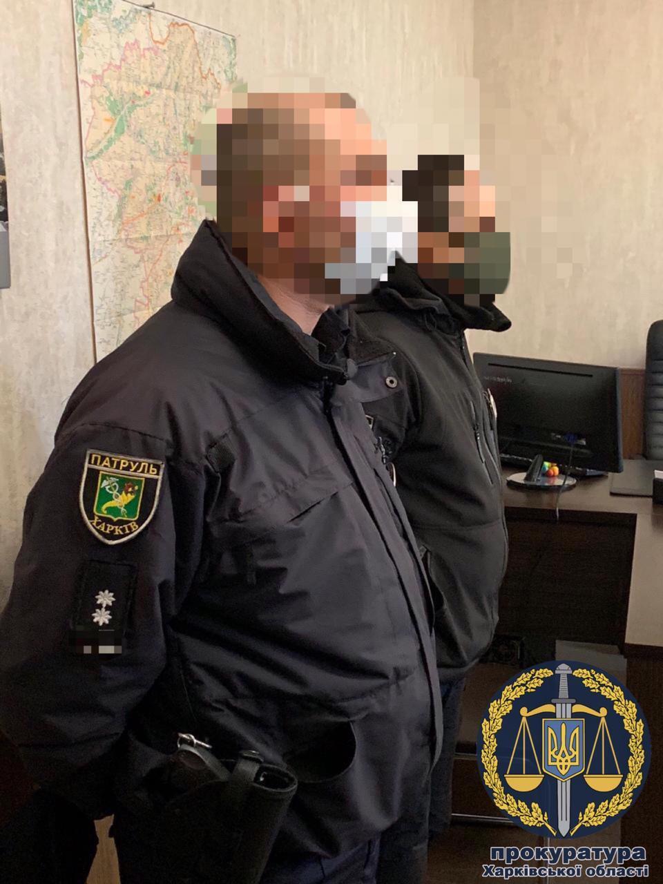 Вступили у змову та заволоділи автівкою: стосовно двох патрульних обрано запобіжні заходи