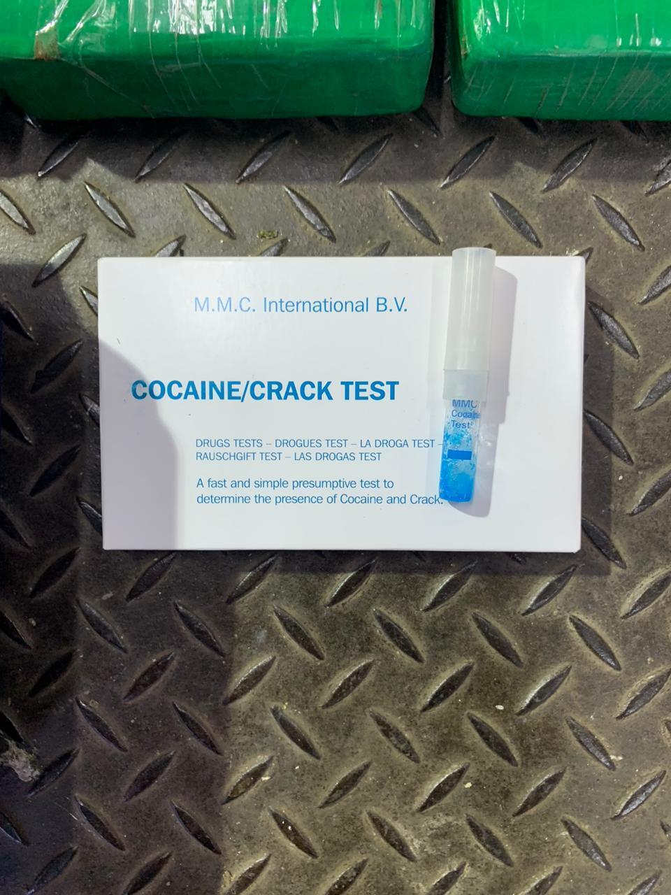 Правоохоронці зупинили контрабанду 53,4 кг кокаїну з Південної Америки до України (ФОТО)