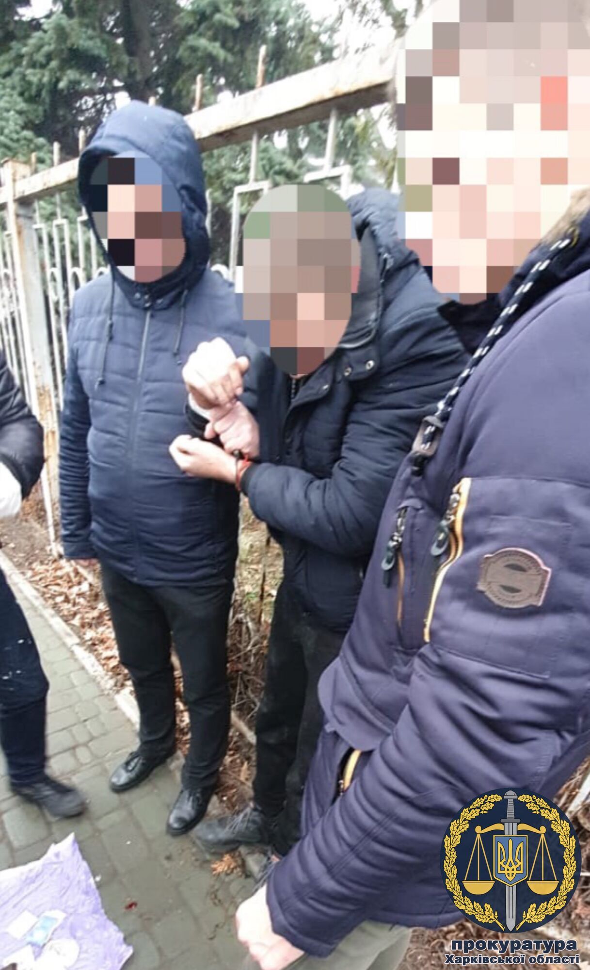 Придбання та зберігання психотропних речовин: поліціянт постане перед судом