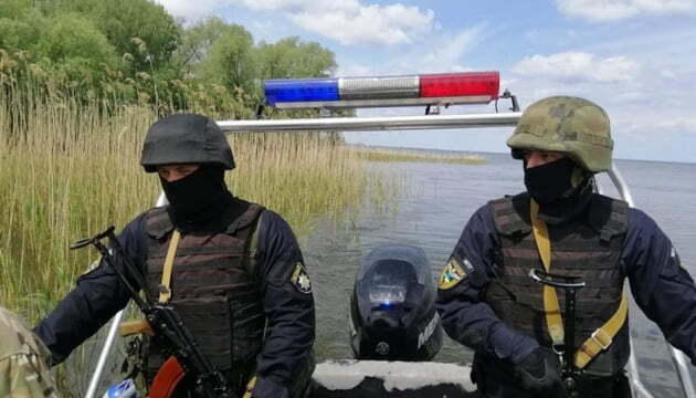 На Черкащині знешкодили банду браконьєрів,  яка щодня виловлювала тонни риби