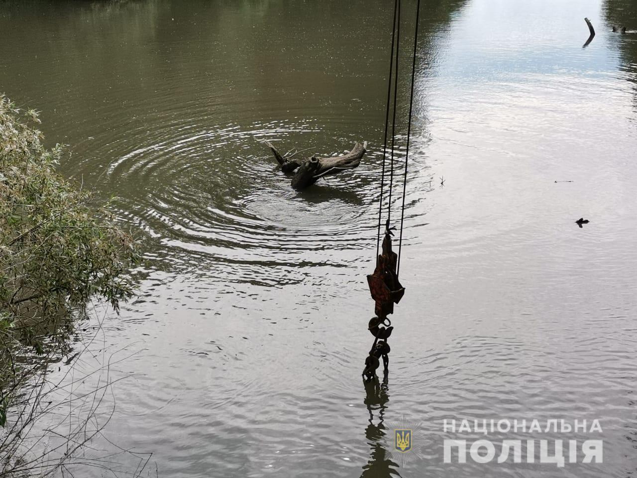 Правоохоронці встановлюють обставини загибелі людей на річці Турунчук в Біляївському районі