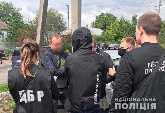 У Дніпрі внутрішня безпека поліції затримала посадовця поліції за хабарництво