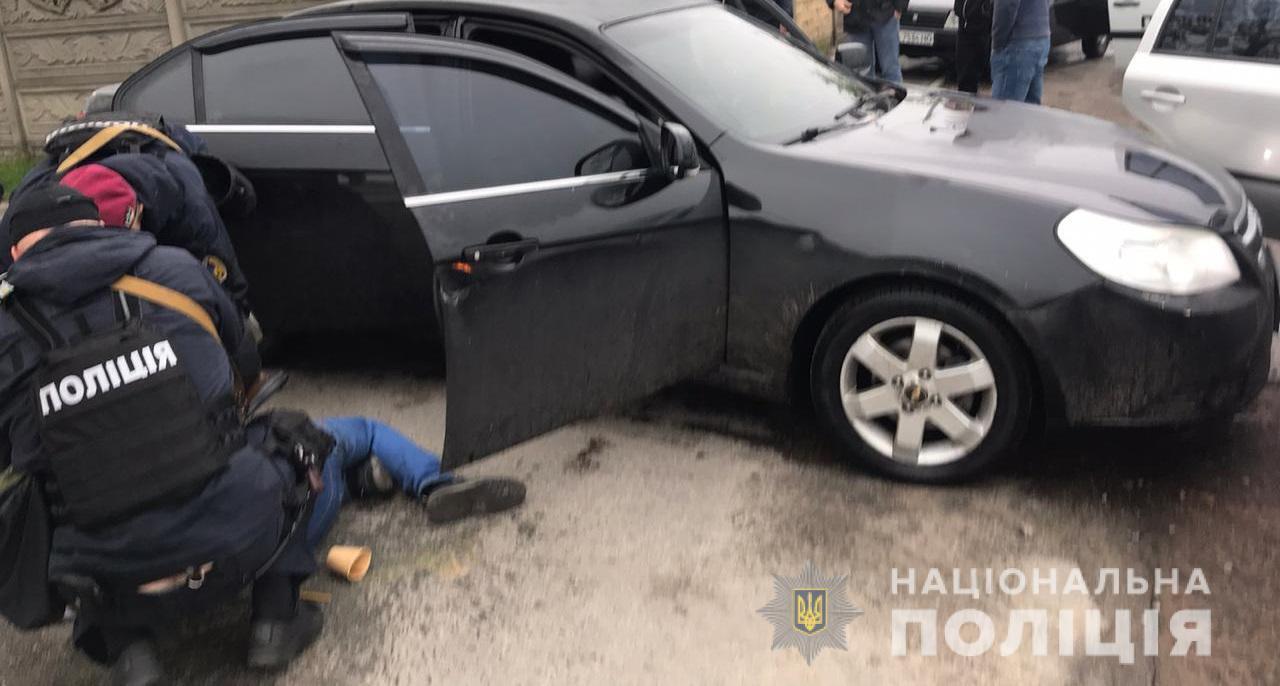 Нацполіція викрила на Київщині злочинну групу, яка видавала себе за поліцейських