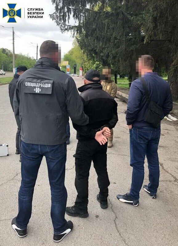 СБУ затримання: На Житомирщині керівник одного з підрозділів Нацполіції систематично отримував гроші з легальних перевізників лісопродукції