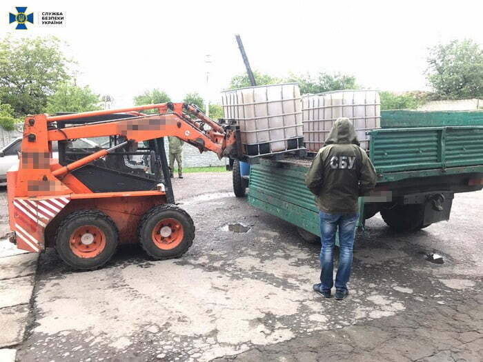 СБУ викрила нелегальний продаж дизпалива через підпільні автозаправні станції на Донеччині