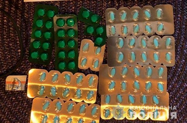 У Львові поліцейські затримали жінку - організатора збуту наркотичного засобу «метадон»