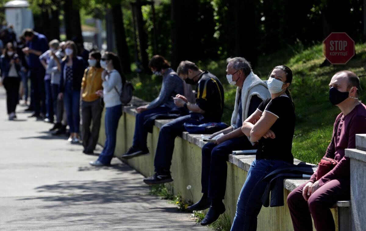  Чехія поступово скасовує карантинні обмеження Фото: Reuters