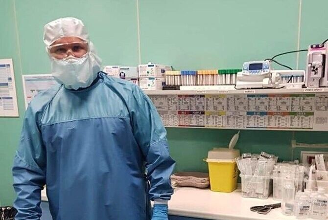 Арсен Аваков нагородив лікарів системи МВС, які протягом трьох тижнів допомагали італійським колегам у боротьбі із коронавірусом