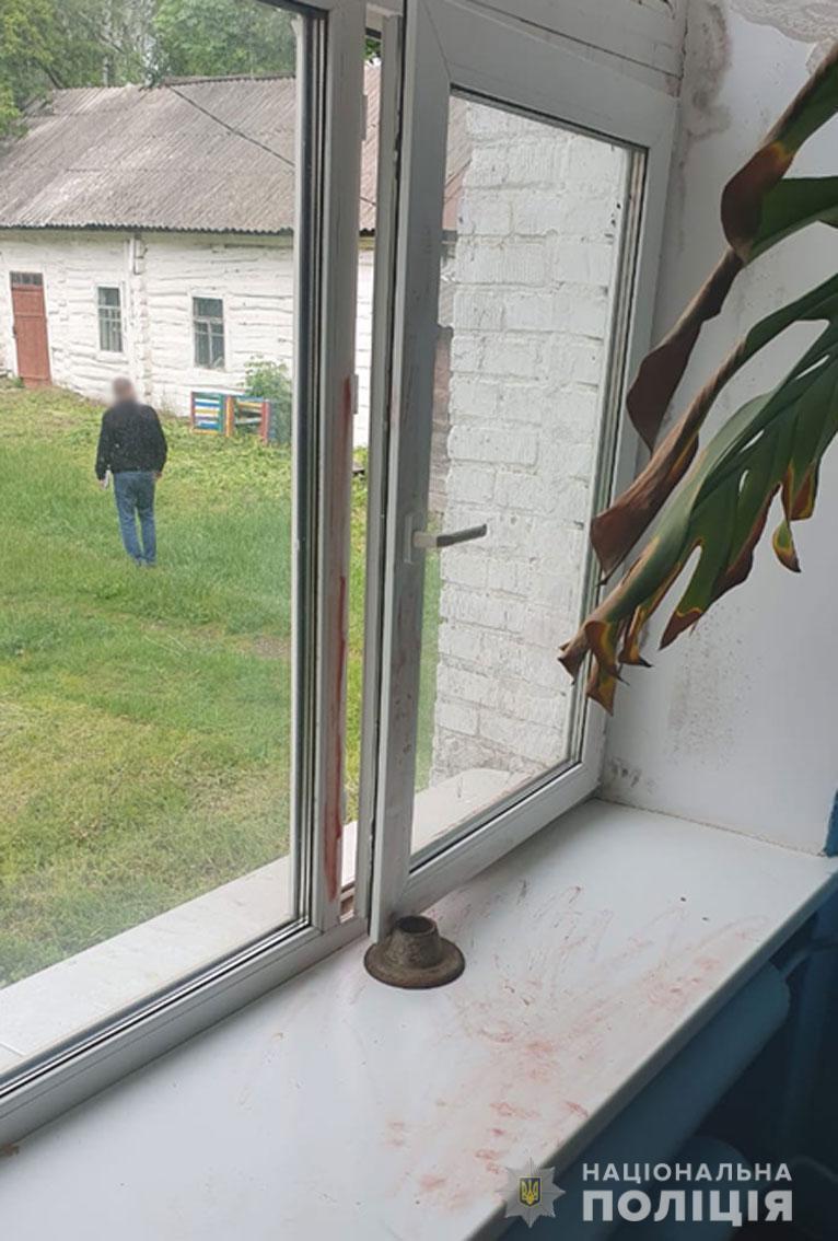 На Чернігівщині поліція розшукала викрадену зі школи комп’ютерну техніку