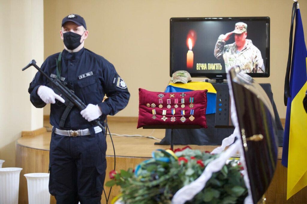 На Луганщині попрощалися з командиром батальйону «Луганськ-1» Сергієм Губановим (ВІДЕО)