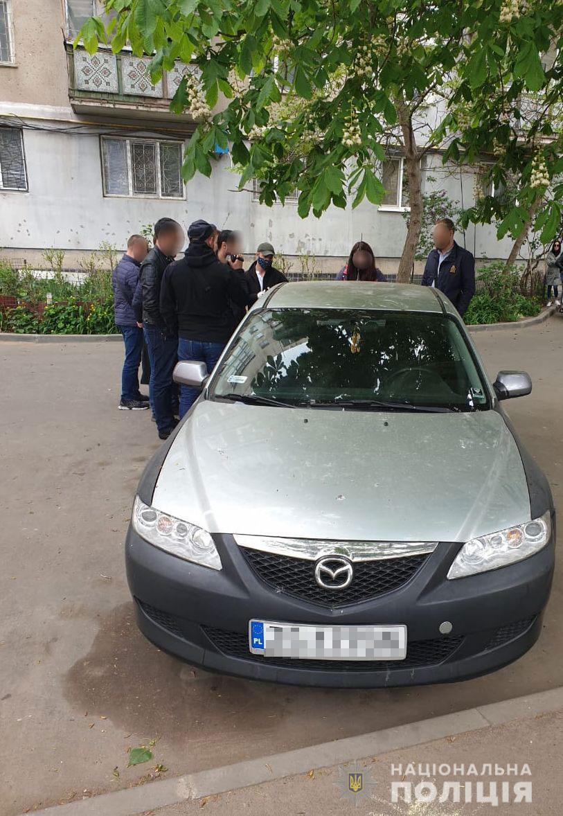 Миколаївські правоохоронці затримали міжрегіональну групу наркоділків із щомісячним грошовим обігом близько двох мільйонів гривень