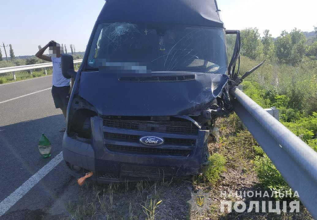 Поліцейські встановлюють обставини смертельної ДТП на трасі Одеса-Рені