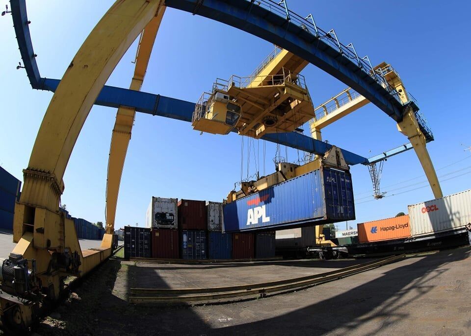 В Україну прибув перший контейнерний поїзд із Китаю
