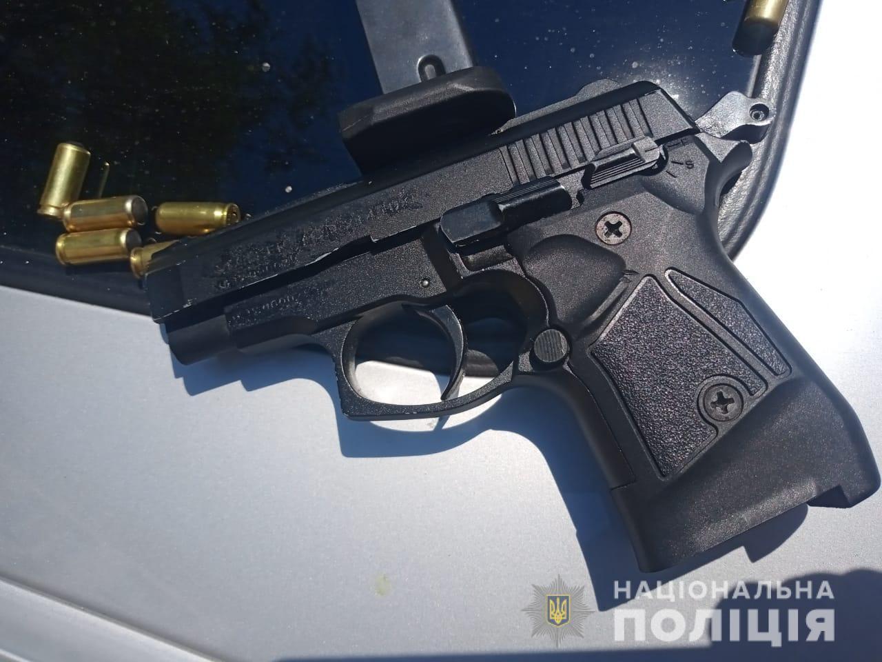 На Одещині поліцейські затримали групу підозрюваних у розбійному нападі