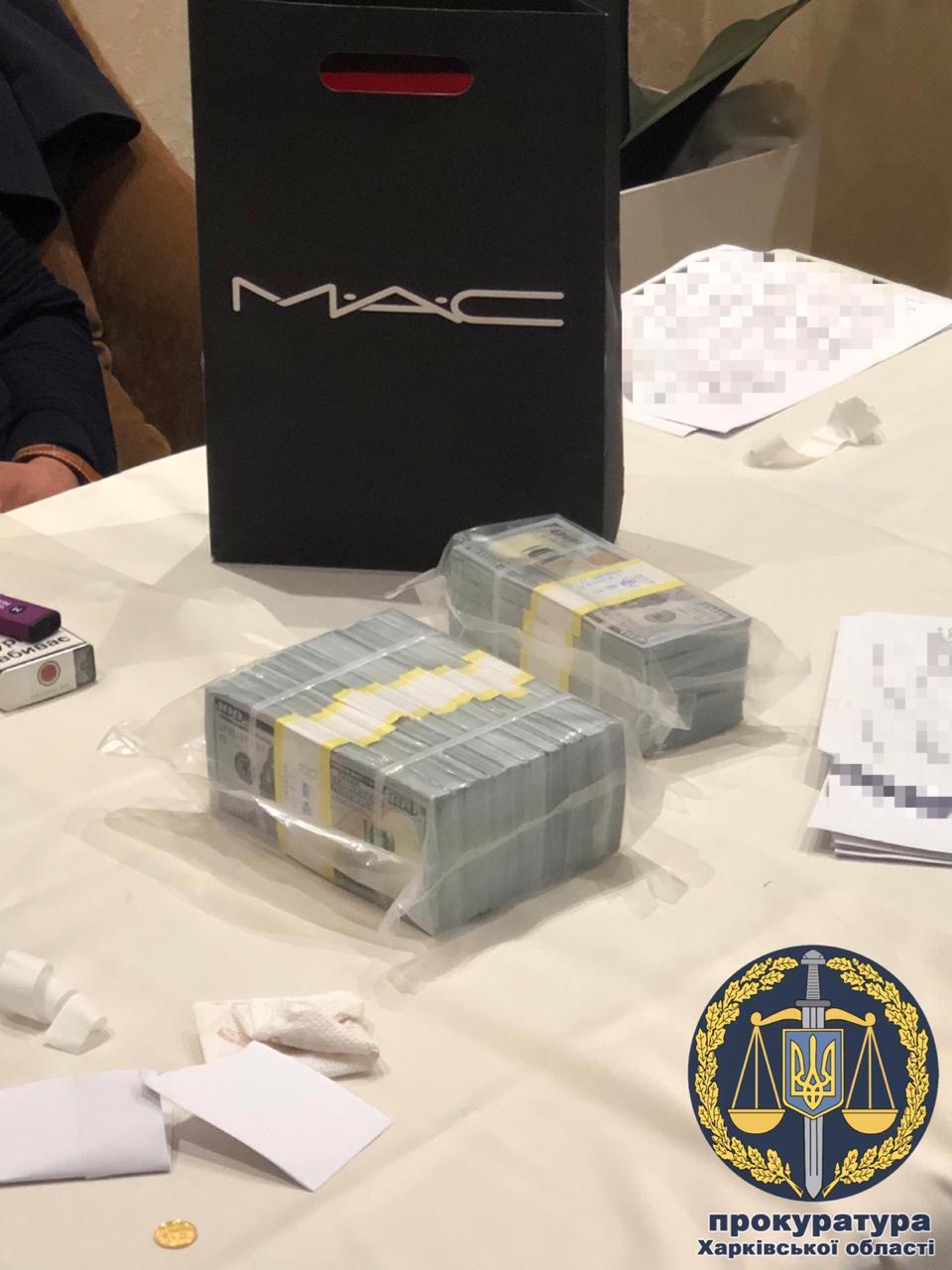 Правоохоронці затримали осіб, які за 1 млн доларів США «продавали» посаду губернатора Харківщини та за 100 тис доларів США - Голови ДПС в області