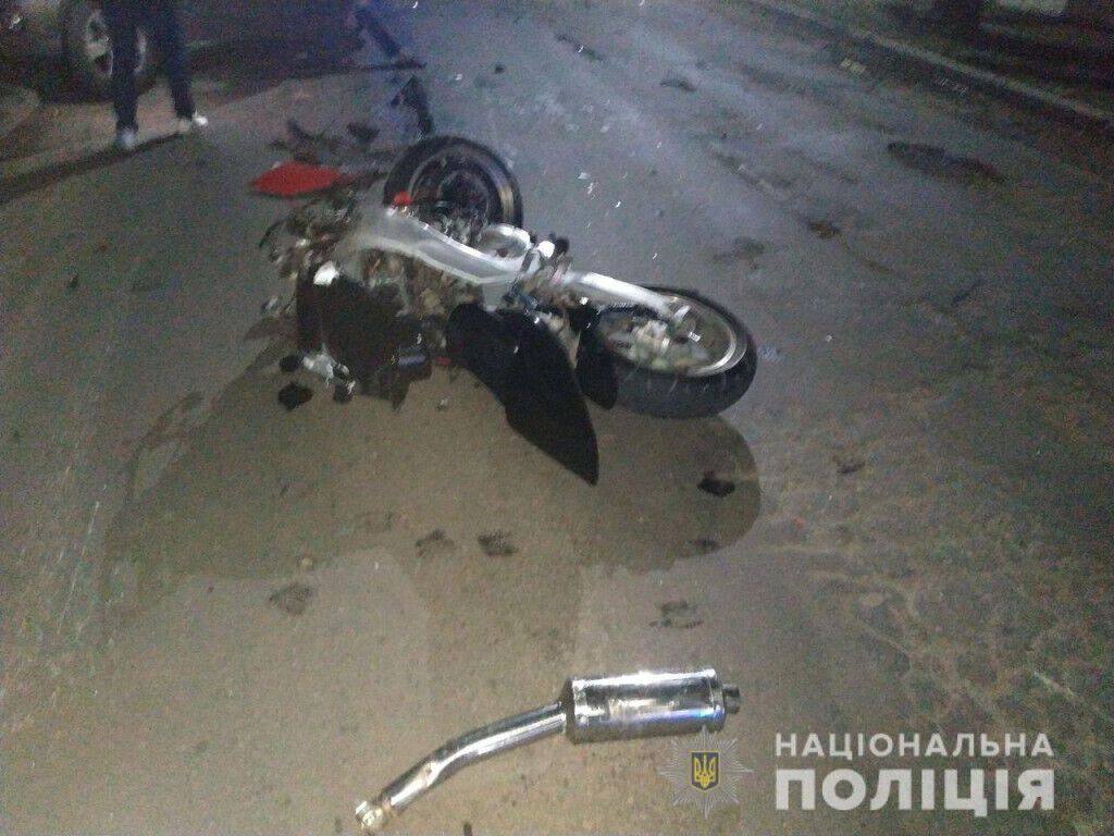 Поліцейські Донеччини встановлюють обставини смертельної ДТП у Волновасі