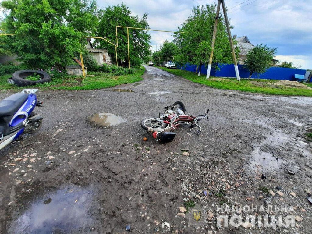Поліція Волновахи встановлює обставини ДТП, в якій постраждали неповнолітній водій мопеду та його пасажир