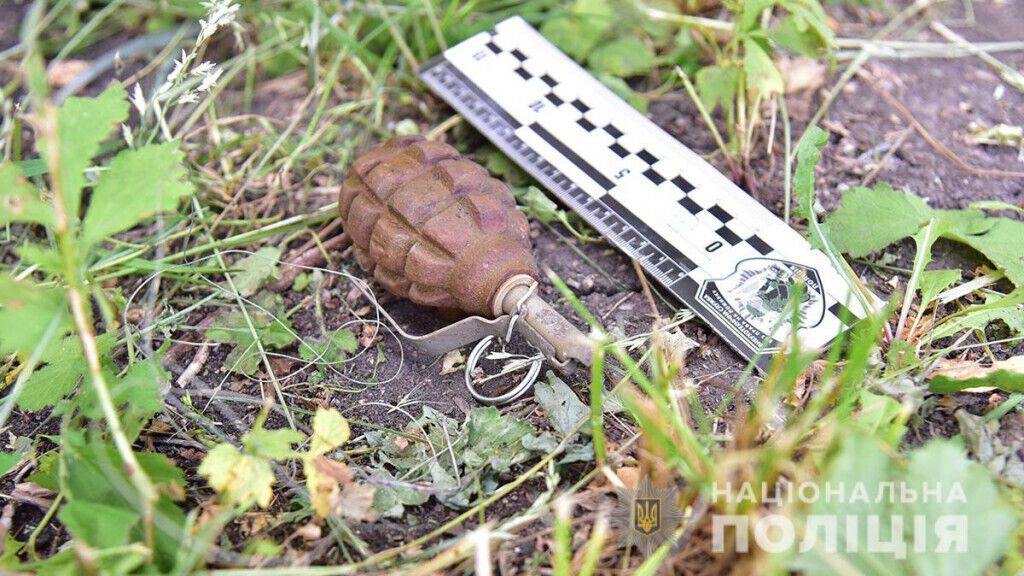 Поліцейські зі складу ООС провели відпрацювання прифронтового селища Новотроїцьке