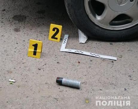 У Львові поліцейські затримали осіб, які відібрали у підприємця 4,5 мільйони гривень