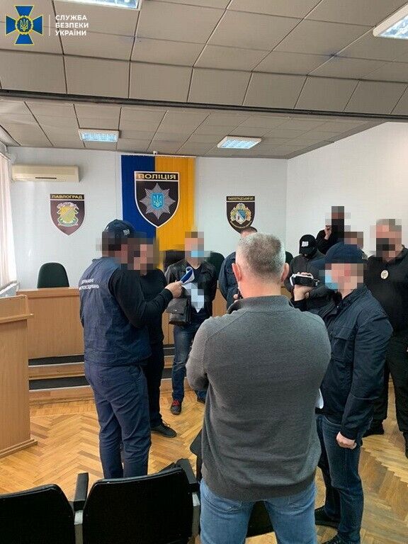 СБУ викрила на Дніпропетровщині злочинне угруповання організоване керівником міськвідділу поліції