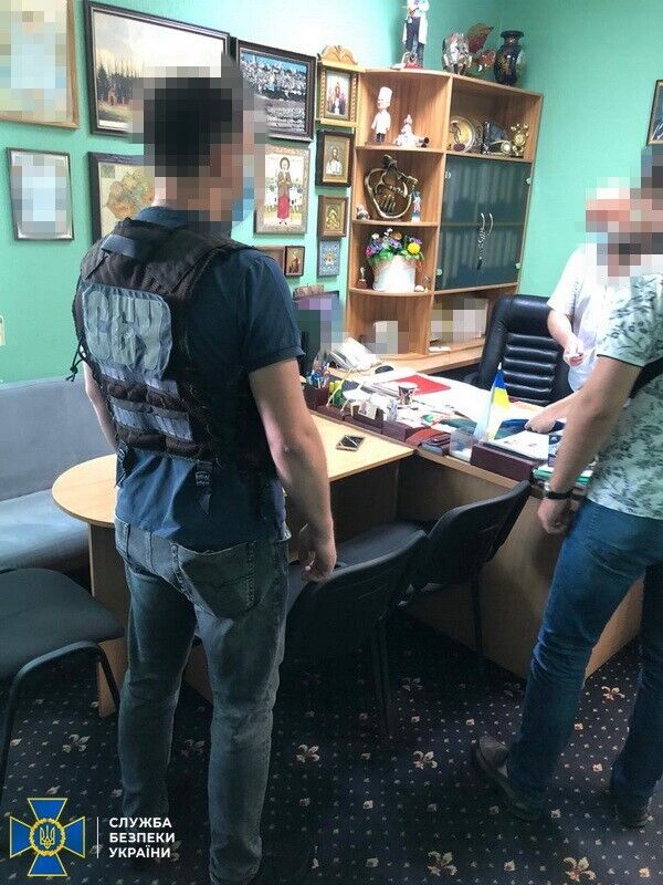 У Сумах СБУ викрила оборудку, через яку клінічна лікарня не отримала 18 апаратів ШВЛ