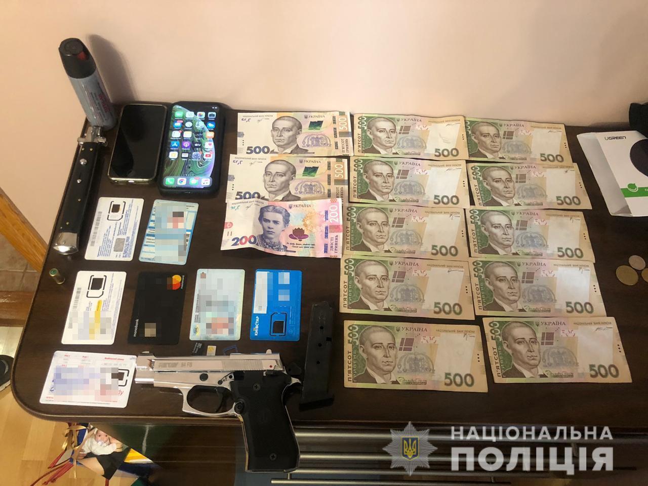 На Львівщині поліцейські припинили діяльність злочинної групи, яка розповсюджувала наркотики