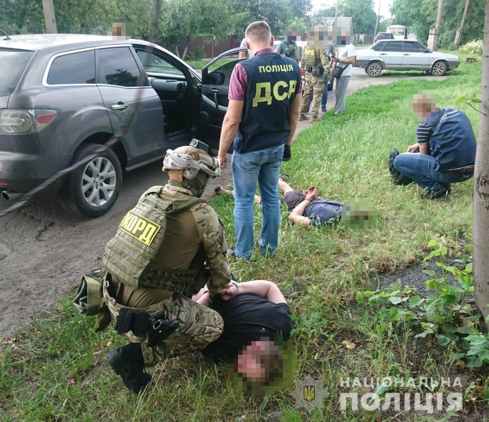 Поліцейські Черкащини викрили етнічне угрупування наркозбувачів