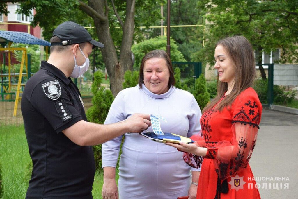 На Донеччині миколаївські дільничні патрулюватимуть місто на новому позашляховику