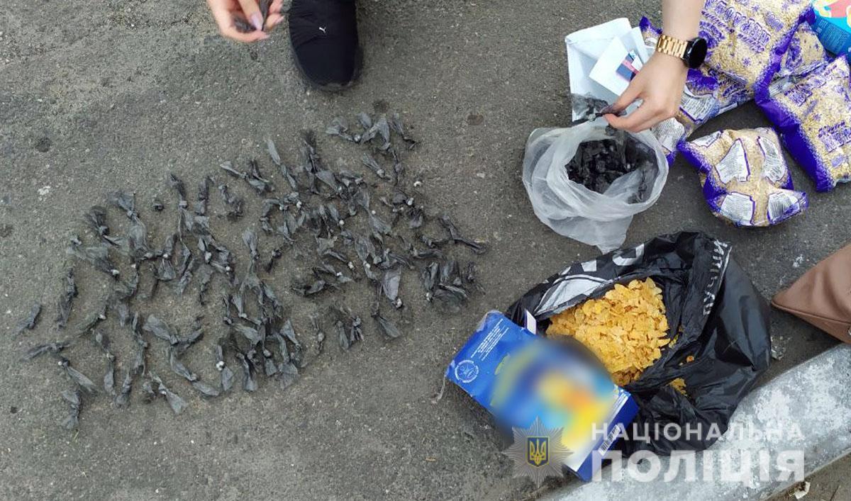 В Маріуполі поліція викрила міжрегіональний канал збуту метадону