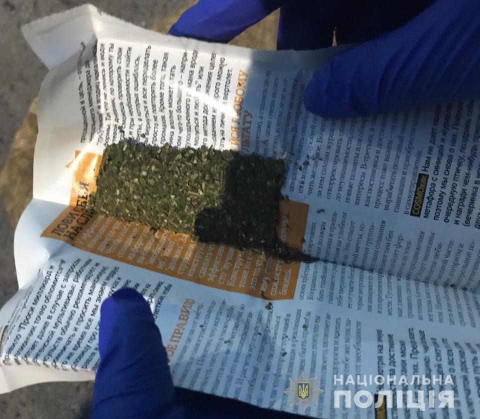 На Сумщині поліцейські вилучили гранати у чоловіка, який погрожував підірвати магазин
