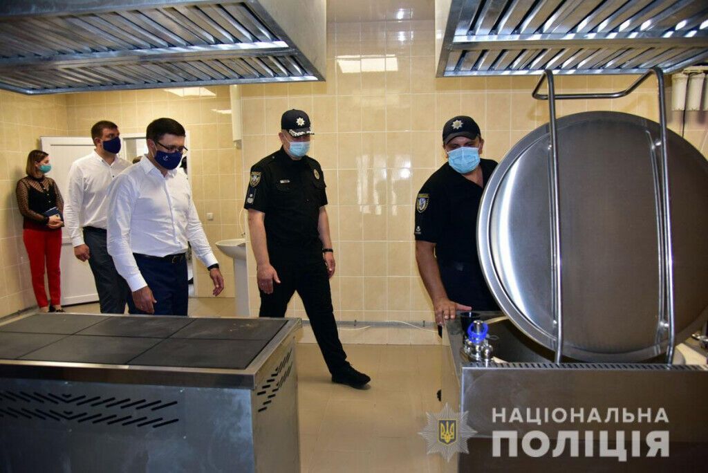 Начальник поліції Донеччини презентував результати реконструкції трьох поліцейських підрозділів