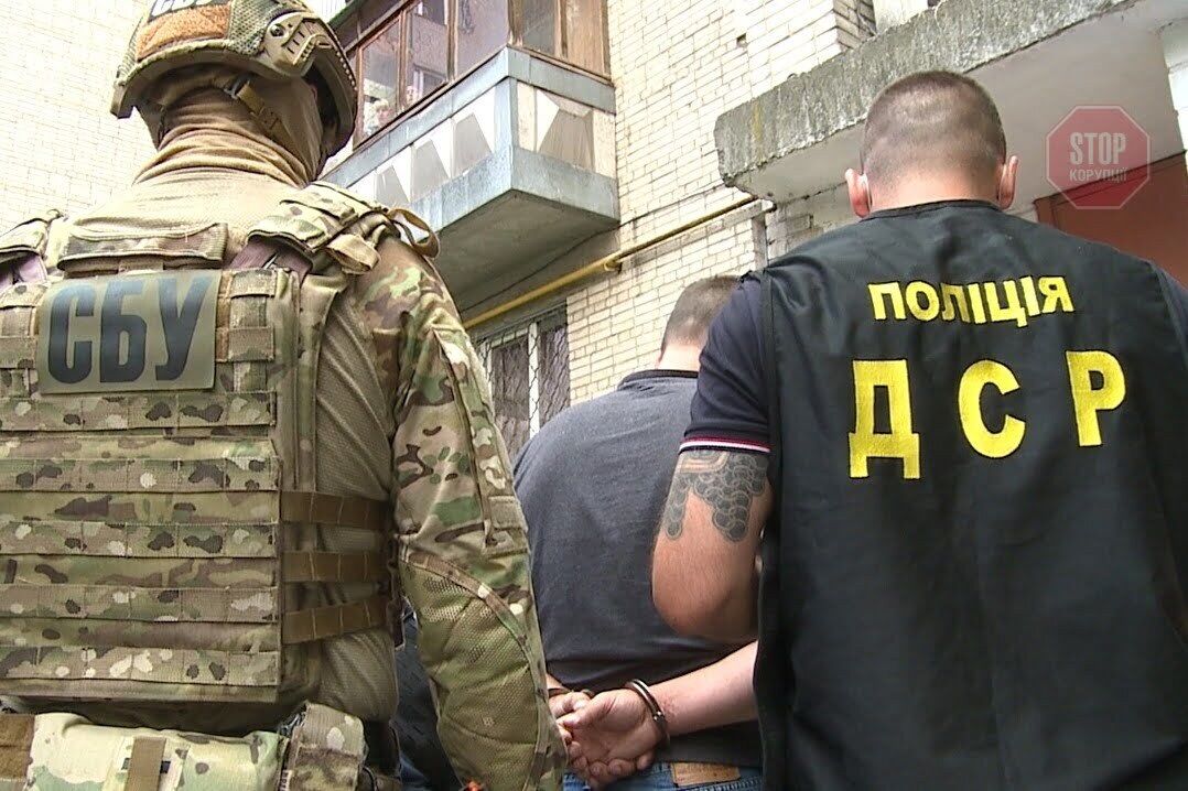 У Вінниці правоохоронці затримали групу вимагачів (фото)