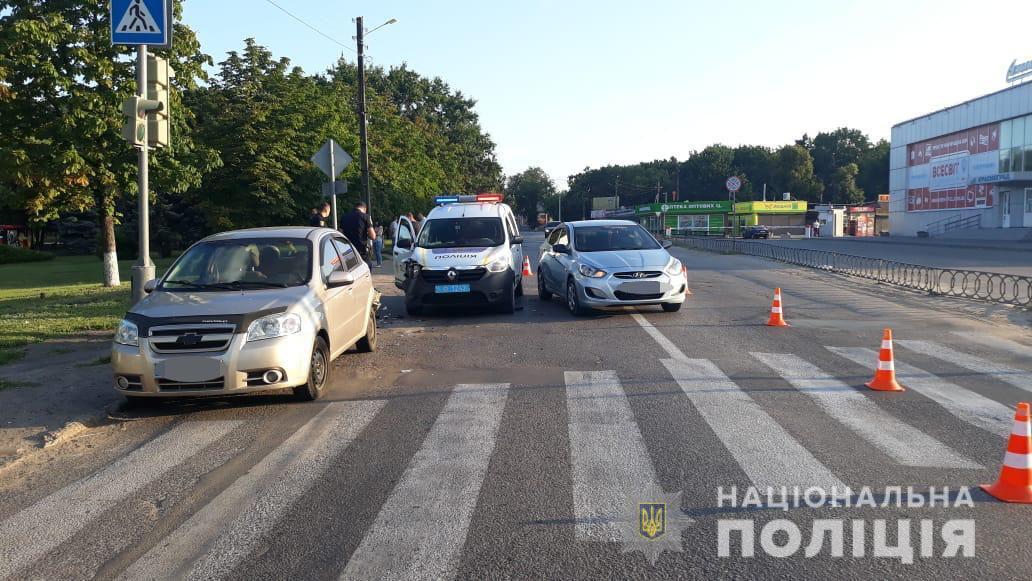 У гонитві за п’яним водієм поліцейські на Харківщині потрапили у подвійну ДТП