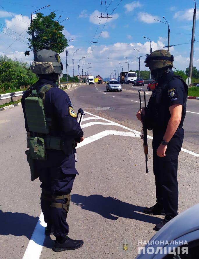 Нацполіція посилює заходи безпеки у дев’яти регіонах держави